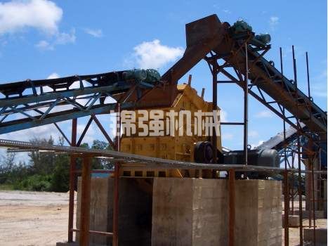 石子破碎機(jī)整套設(shè)備價(jià)格多少錢？石頭破碎機(jī)設(shè)備有哪些？(圖6)